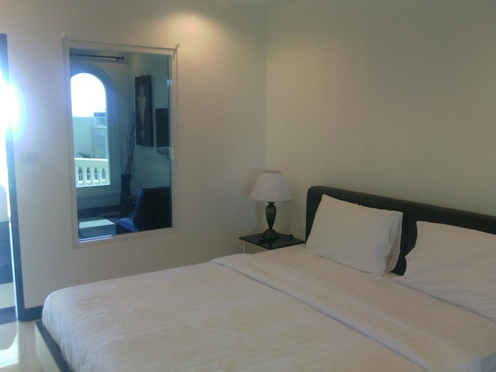 Eden Resort Karon Room photo